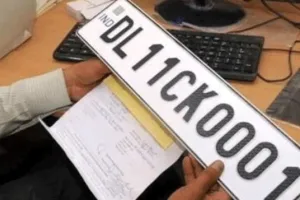 अब हाई सिक्योरिटी नंबर प्लेट की होगी होम डिलीवरी
