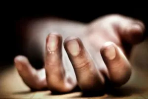 Suicid: दंपत्ति ने ट्रेन के आगे कूदकर की आत्महत्या