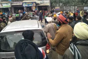 नगर निकाय चुनाव: होशियारपुर में भाजपा नेता के वाहन पर हमला