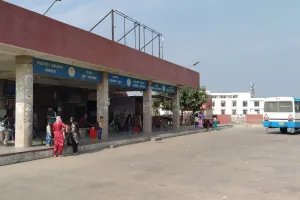 कलायत बस स्टैंंड पर यात्रियों की नहीं मिल रही सुविधाएं