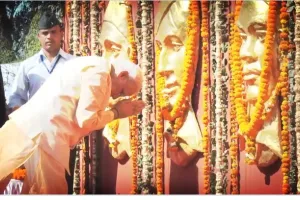 प्रधानमंत्री ने भगत सिंह, सुखदेव और राजगुरू को श्रद्धांजलि अर्पित की