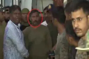 …जब हजारों लोगों ने कहा छोड़ दो, तब हुई कोबरा कमांडो की रिहाई