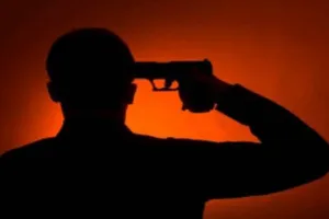 पूर्व सरपंच के बेटे ने गोली मारकर की खुदकुशी