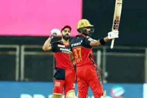 पडिकल के शतक और विराट के अर्द्धशतक से 10 विकेट से जीता बेंगलुरु