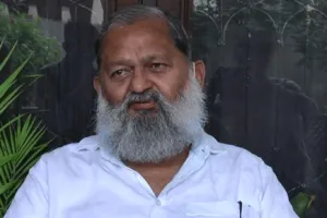 किसानों से फिर शुरू हो वार्ता: विज