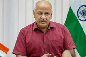 वैक्सीन की कमी से एक 100 टीकाकरण केंद्र बंद करना पड़ा :सिसोदिया