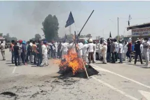 कृषि कानूनों के खिलाफ नहीं थम रहा देश के अन्नदाता का रोष