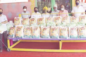 डेरा सच्चा सौदा सांझा धाम मलोट में 85 जरूरतमंद परिवारों को बांटा राशन