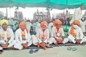 कृषि कानूनों का विरोध : पीछे हटने को तैयार नहीं किसान