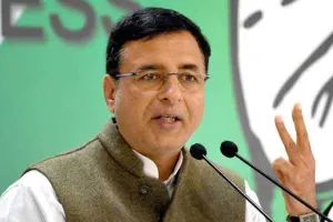 किसान का वकील बन पैरवी करने जींद कोर्ट पहुंचे रणदीप सुरजेवाला