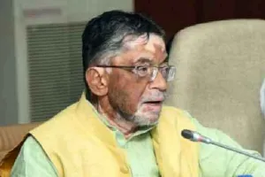 ‘भविष्य निधि अंशदान जमा कराने में आधार अनिवार्य होना श्रमिकों के हित में नहीं‘