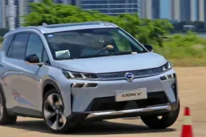 सिर्फ 10 मिनट में चार्ज होकर 1000 किलोमीटर फर्राटा दौड़ेगी कार