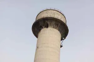 आखिर इस गर्मी में कैसे बुझेगी गाँव वालों की प्यास?