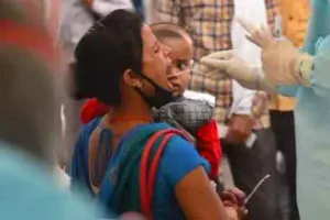 देश में अब तक 49.84 करोड़ से अधिक लोगों की हो चुकी है कोरोना जांच