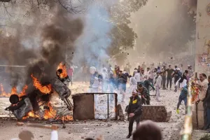 दंगे अचानक नहीं, साजिश का परिणाम