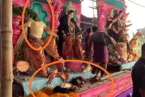 बंगलादेश में दुर्गा पूजा में हिंदू मंदिरों में तोड़फोड़, हिंसा के खिलाफ प्रदर्शन