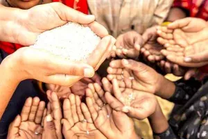 भुखमरी : वैश्विक चिंतन, पर सबको भोजन कैसे मिले…? जवाब नहीं