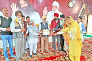 शरीरदानी गुरचरण कौर के परिजनों को किया सम्मानित