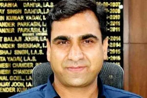 दम घोंटती हवा के बीच डीसी श्याम लाल पूनिया ने आमजन से की अपील