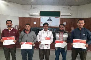 डेंगू पीड़ितों के लिए डेरा श्रद्धालुओं ने किया रक्दतान