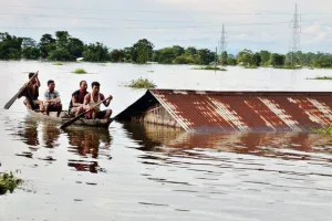 इराक में बाढ़ से 12 लोगों की मौत