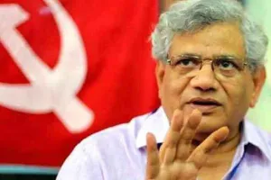 राष्ट्रपति से जम्मू- कश्मीर के मुख्य न्यायाधीश को हटाने की येचुरी की गुहार