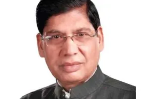 मंत्री धर्मेश ने दिखाये तेवर, दो घंटे में कराया डी.ई.ओ. का तबादला