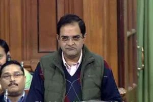 सांसद बृजेंद्र सिंह ने दिखाए तीखे तेवर