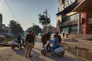 पुलिस प्रैजेंस-डे : पानीपत में निकाला पैदल मार्च