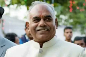 यूपी विधानसभा चुनाव: सपा और कांग्रेस के एक विधायक ने भाजपा का दामन थामा