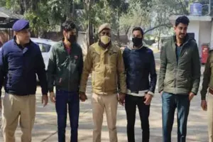 रोजगार के नाम पर ठगने वाली कंपनी के तीन कर्मचारी गिरफ्तार, एमडी फरार