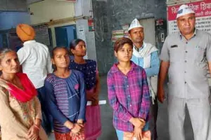 मॉडल स्कूलों में एडमिशन फीस लेने पर अभिभावक जता रहे एतराज