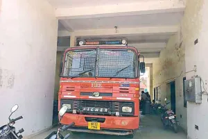 कैसे बुझेगी आग, फायर स्टेशन में कर्मचारियों का टोटा?