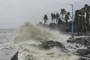 तटीय आंध्र प्रदेश में तूफान ‘असानी’ कमजोर पड़ा