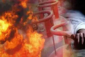 आंध्र में सिलेंडर फटा, एक परिवार के 4 लोगों की मौत