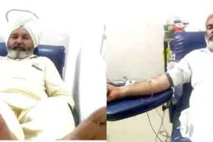 रक्तदान कर मरीज के इलाज में दिया सहयोग