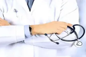 एमबीबीएस: केवल डॉक्टर ही नहीं, करियर बनाने के कई ऑप्शन