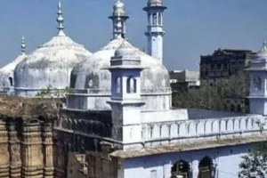 स्वामी अविमुक्तेश्वरानंद को पुलिस ने ज्ञानवापी जाने से रोका