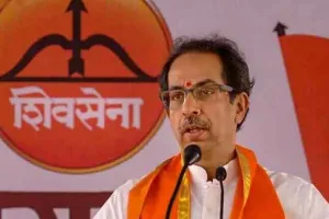 महाराष्ट्र सरकार पर संकट: उद्धव ठाकरे का रवैया शिवसेना पर भारी!