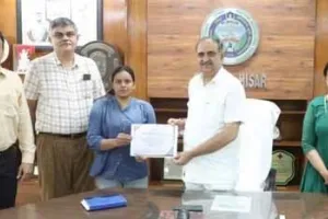 हरियाणा की पहली प्रमाणित ड्रोन पायलट बनी निशा सोलंकी