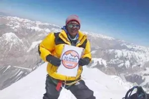 Nepali Sherpa 14 सबसे ऊंची चोटियों पर चढ़ने वाले पहले पर्वतारोही बने