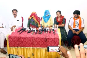 ‘पुलिस ने सरपंच पुत्र को षड्यंत्रपूर्वक फंसाया’