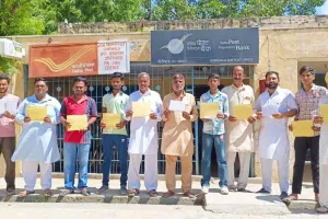 पूज्य गुरु जी को बधाई संदेश भेजने के लिए डाकघरों के बहार लगी कतारें