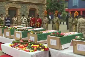 सिन्हा ने शहीद आईटीबीपी जवानों को दी श्रद्धांजलि