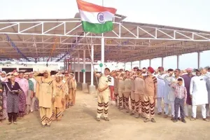 देसूजोधा के नामचर्चा घर में फहराया तिरंगा