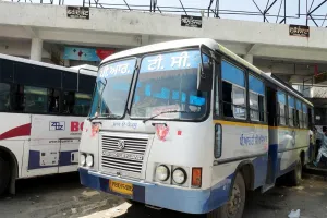 महिलाओं के मुफ्त बस सफर ने की पीआरटीसी की जेब खाली