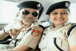 पुलिस वर्दी में पति की फोटो वायरल करना एसडीपीओ रेशु कृष्णा को पड़ा महंगा