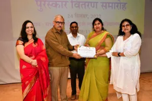 प्राचार्या डॉ. गीता मोंगा इन्सां को कुलपति ने किया सम्मानित