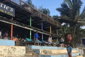 फोगाट की मौत से जुड़े कर्लीज रेस्तरां को गिराये जाने पर सुप्रीम कोर्ट की रोक
