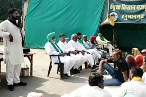 मजदूर-किसानों के आंदोलन के आगे झुकी Reliance Company